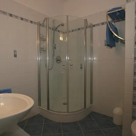 Apartment Ferienwohnung-schusterstrasse *